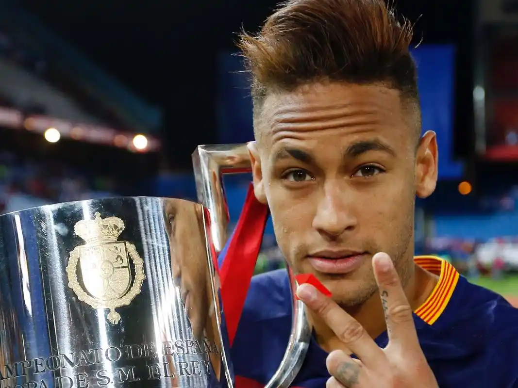 高额转会费 高额转会费