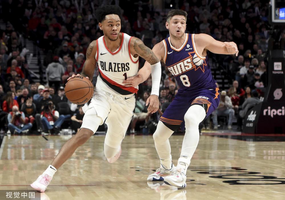 致国足在面 致国足在面